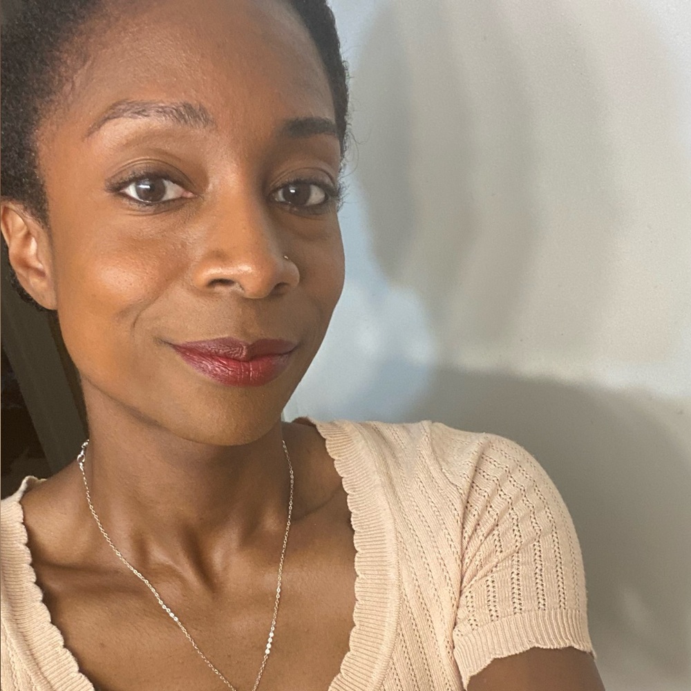 Meet your Posher, Monique